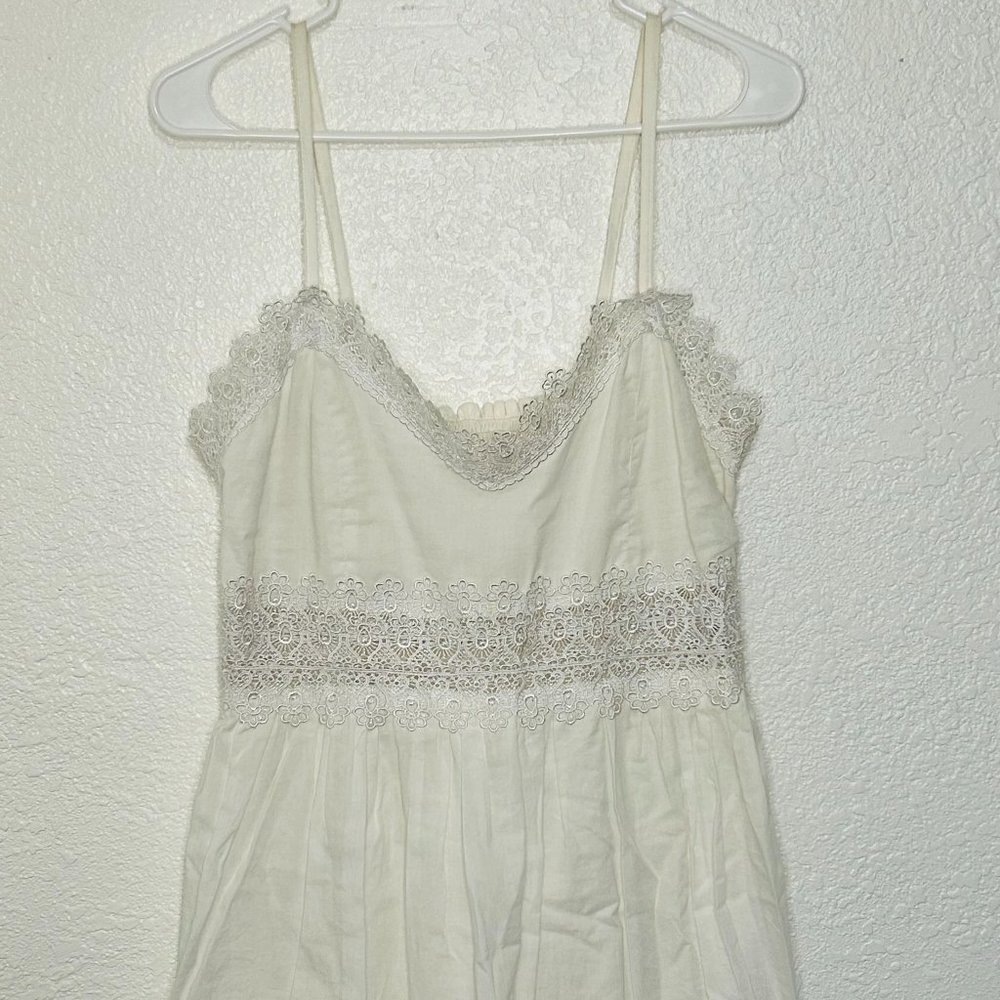 Lace White Knee-Length Dress